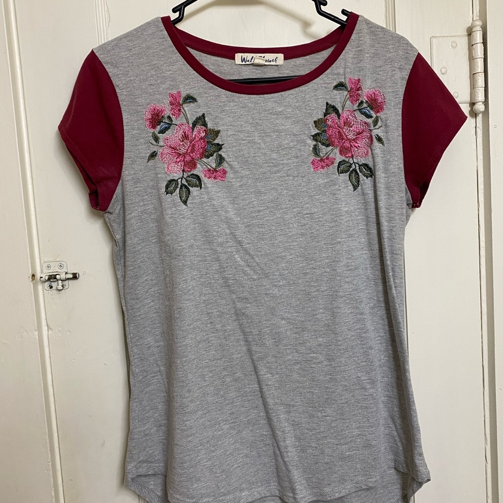 Grey/Purple Tee with embroidered roses on chest